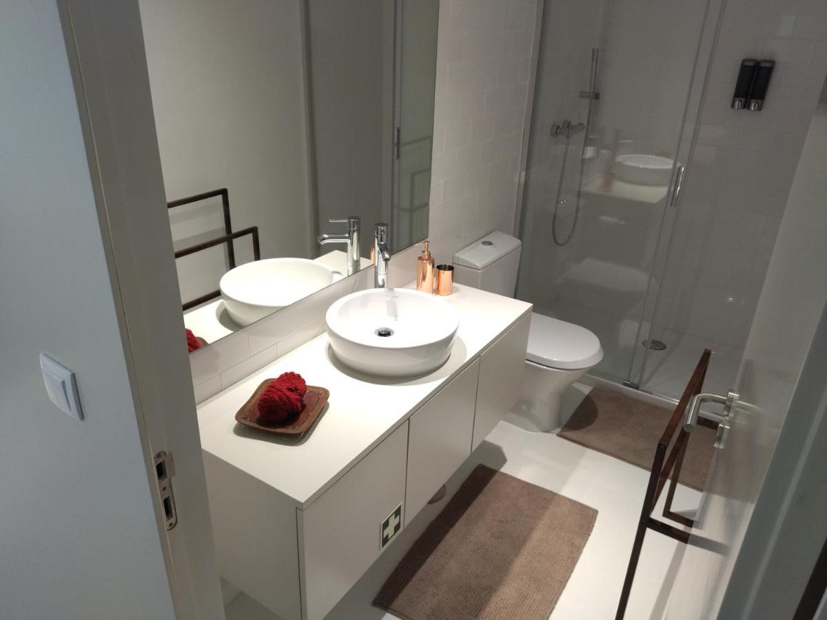 Cais Das Pedras Patio Apartment - With Washer And Dryer Machine Porto Luaran gambar