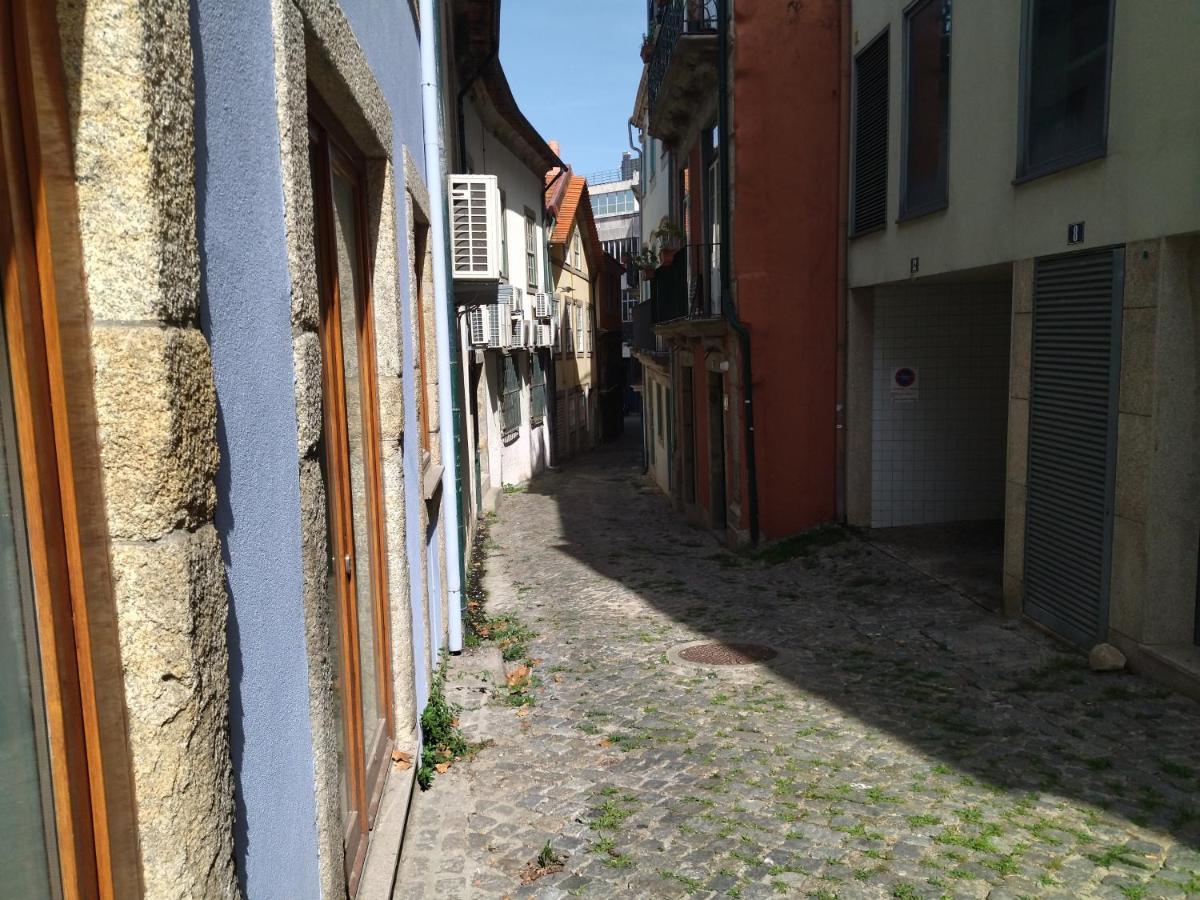 Cais Das Pedras Patio Apartment - With Washer And Dryer Machine Porto Luaran gambar