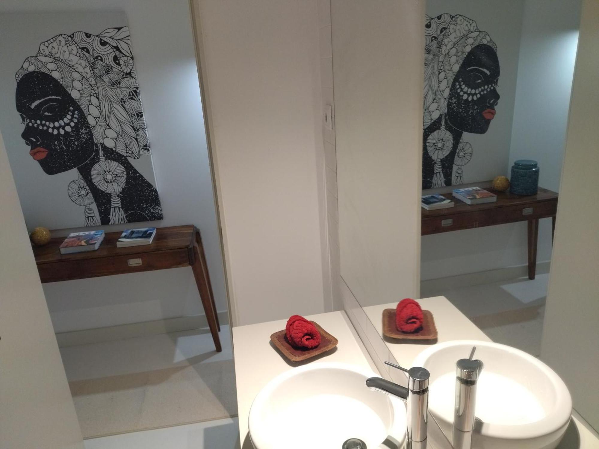 Cais Das Pedras Patio Apartment - With Washer And Dryer Machine Porto Luaran gambar